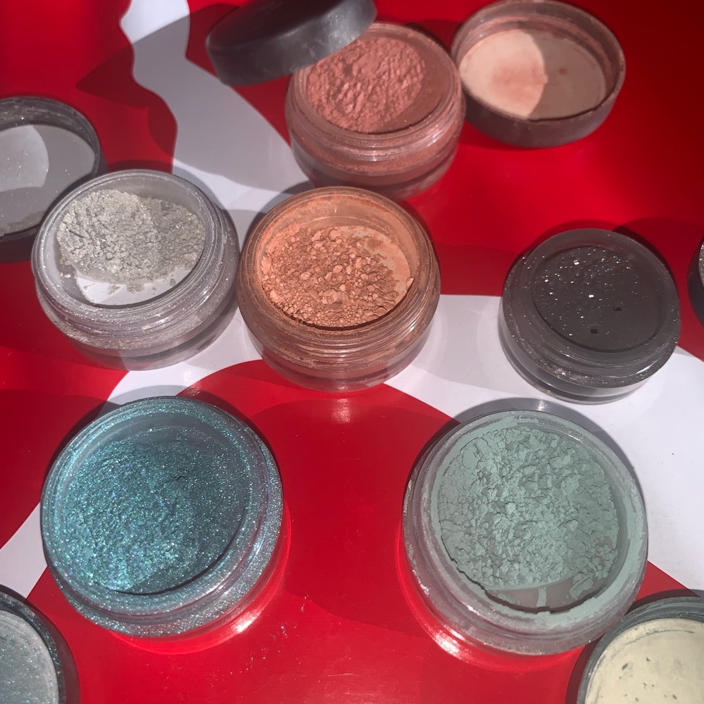 BareMinerals loose eyeshadow’s